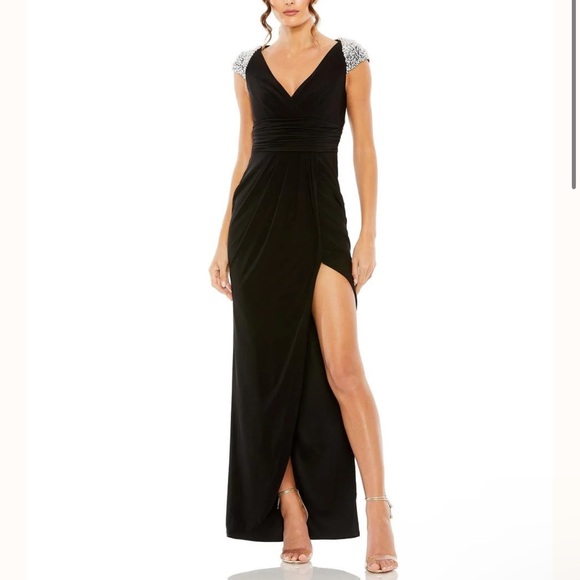 Mac Duggal Black Embellished Evening Gown W/ Pearls & Crystal Shoulders -Reemoly